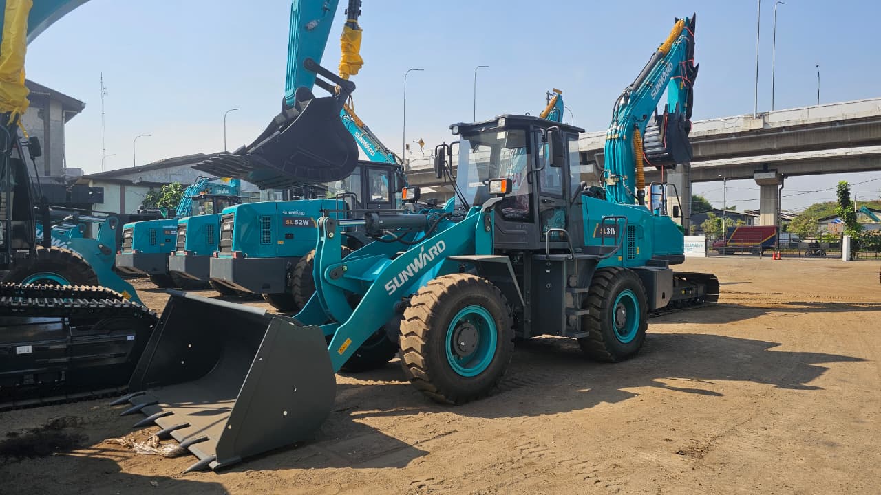 Wheel loader Sunward SL31W di halaman unit